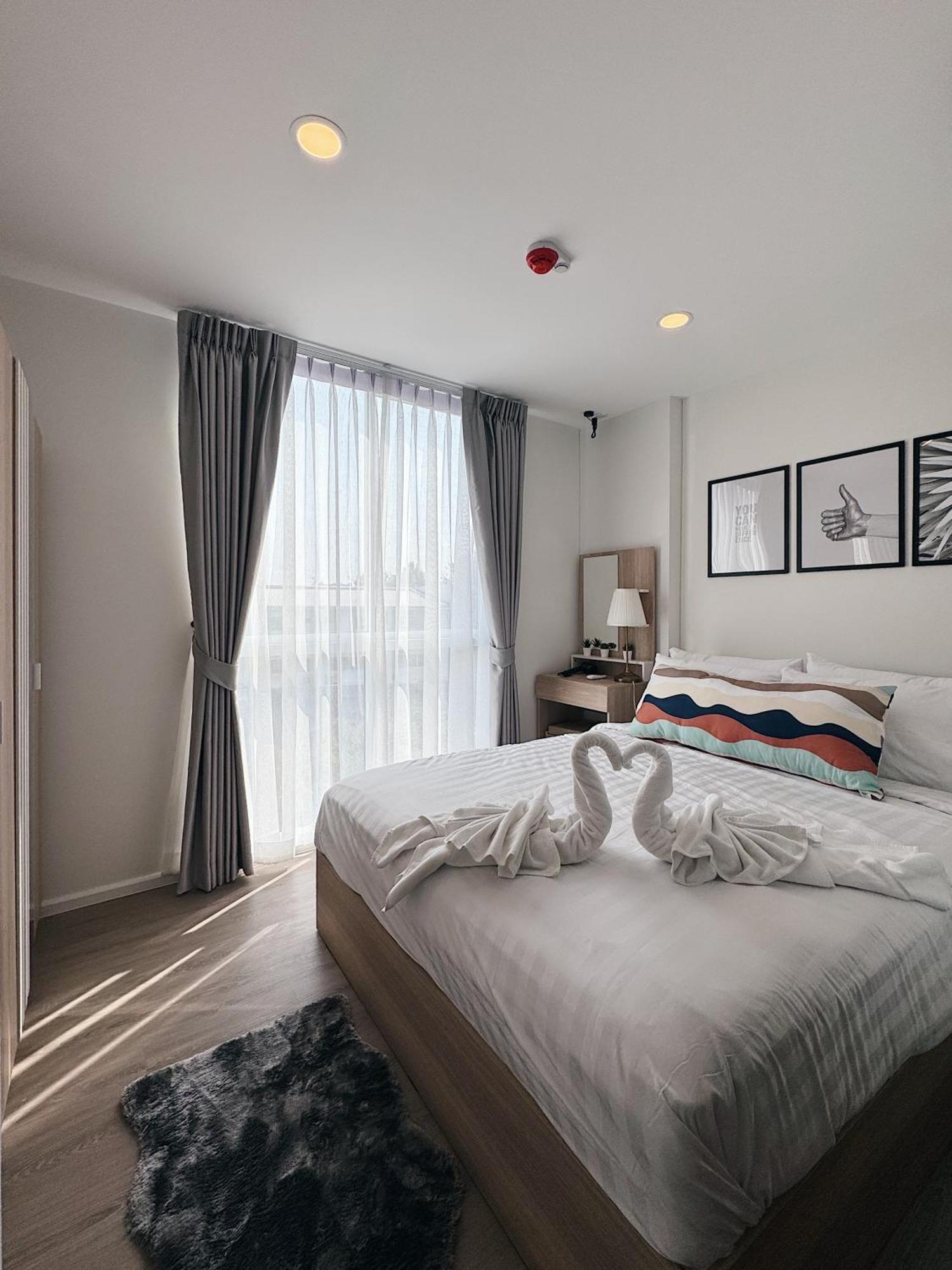 Chateau In-town Ratchayothin Bts Apartment Bangkok