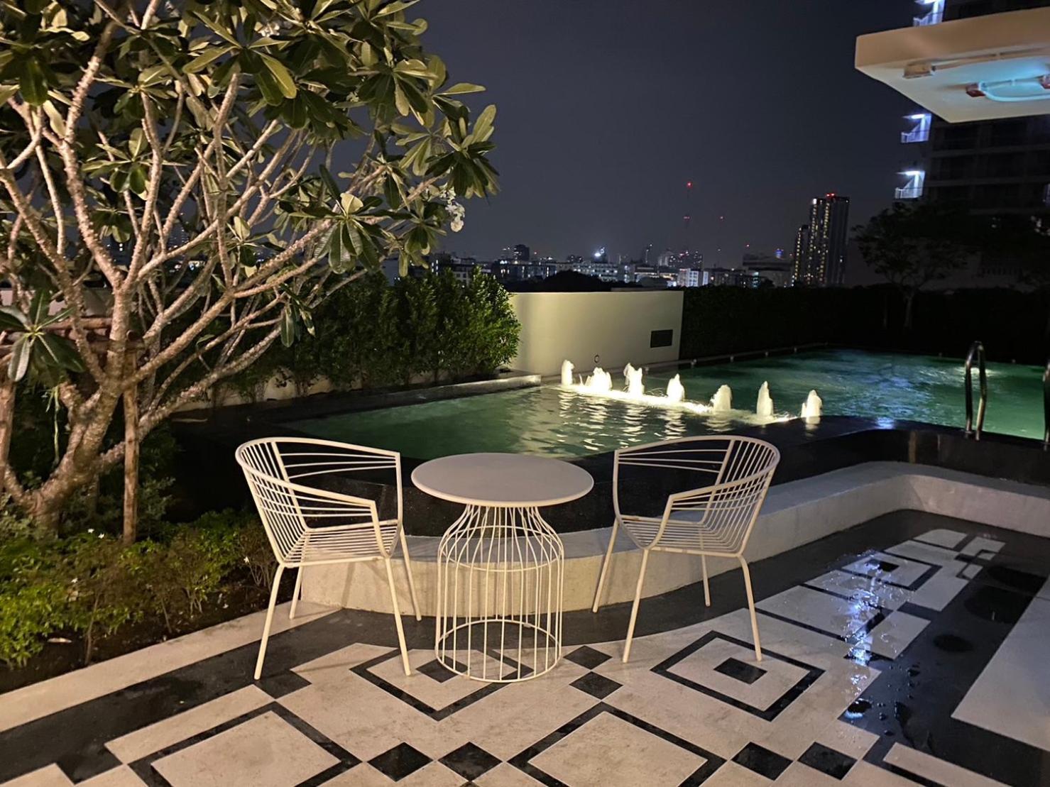 Apartment Chateau In-town Ratchayothin Bts